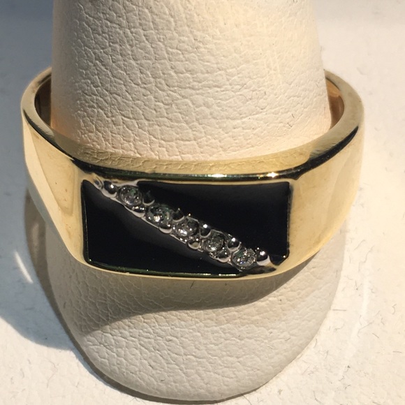 Claudio Men's Swarovski elements Ring - Picture 5 of 7